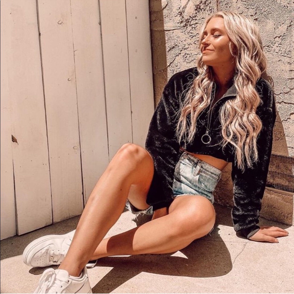 🍁Cozy Cropped Quarter Zips!🍂